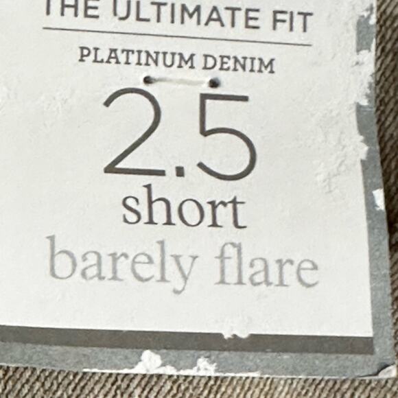 Chicos Platinum Denim Ultimate Fit Barely Flare Jeans Size 2.5 12 14 New - Picture 7 of 8